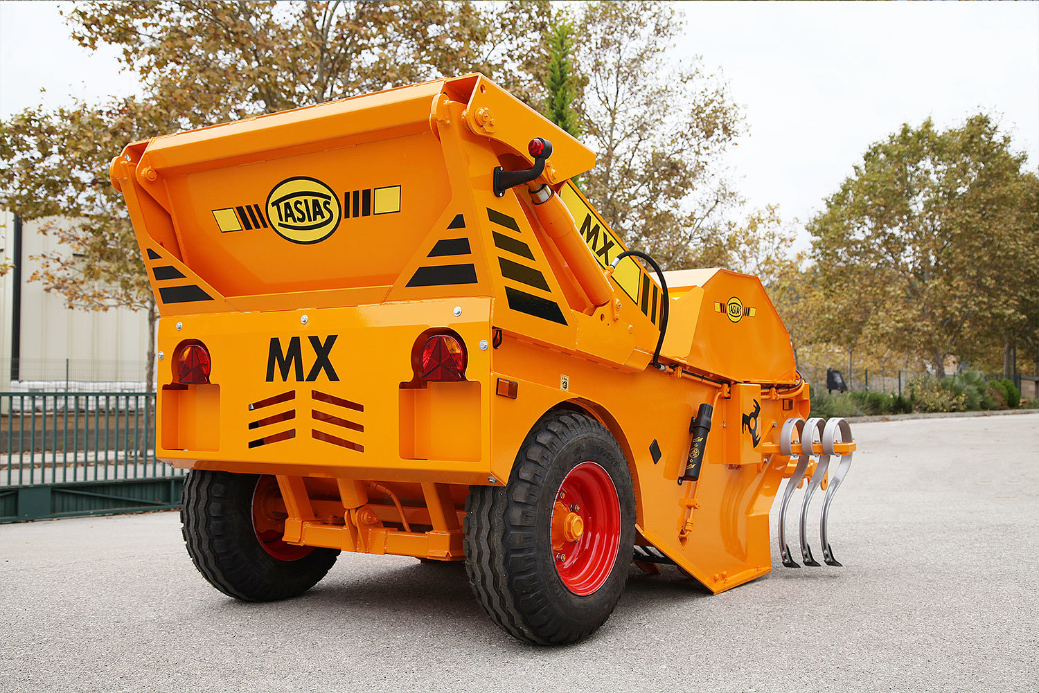 Камнеуборочная машина MX-15 4