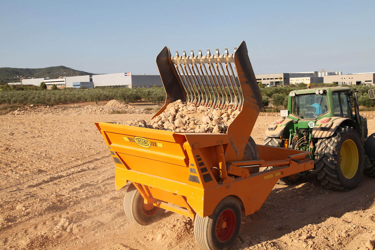 Камнеуборочная машина TS 18