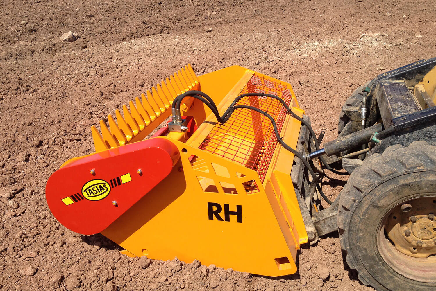 Recogedor de piedras hidráulico RH 15