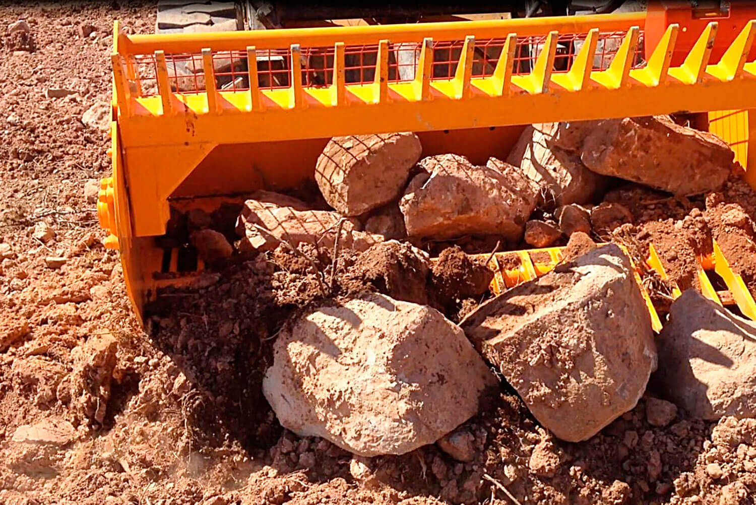 Recogedor de piedras hidráulico RH 3