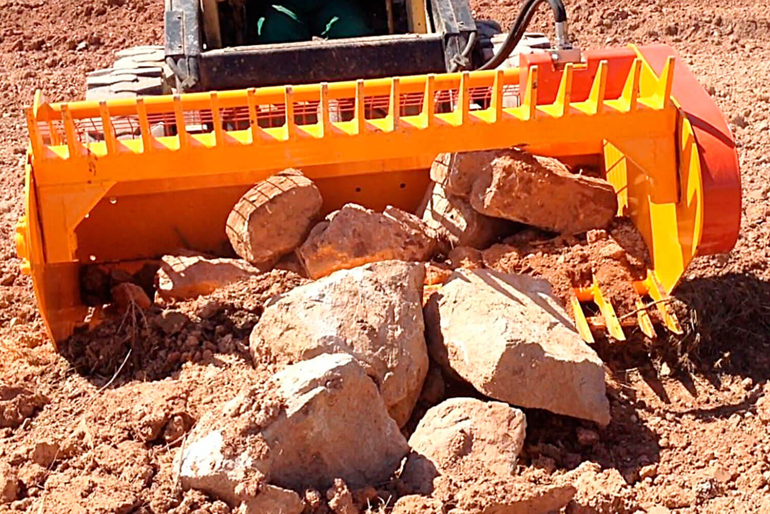 Recogedor de piedras hidráulico RH 4