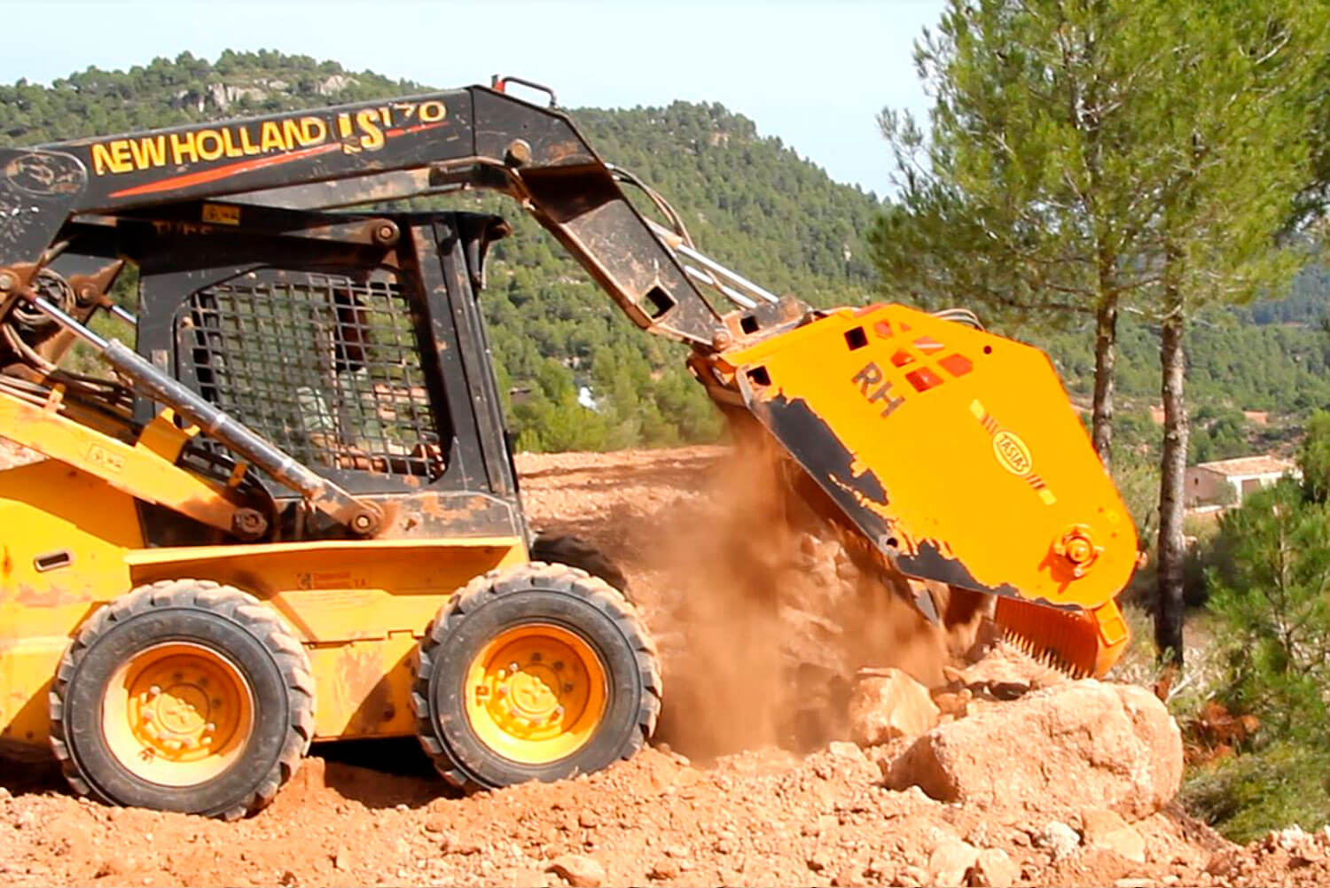 Recogedor de piedras hidráulico RH 6